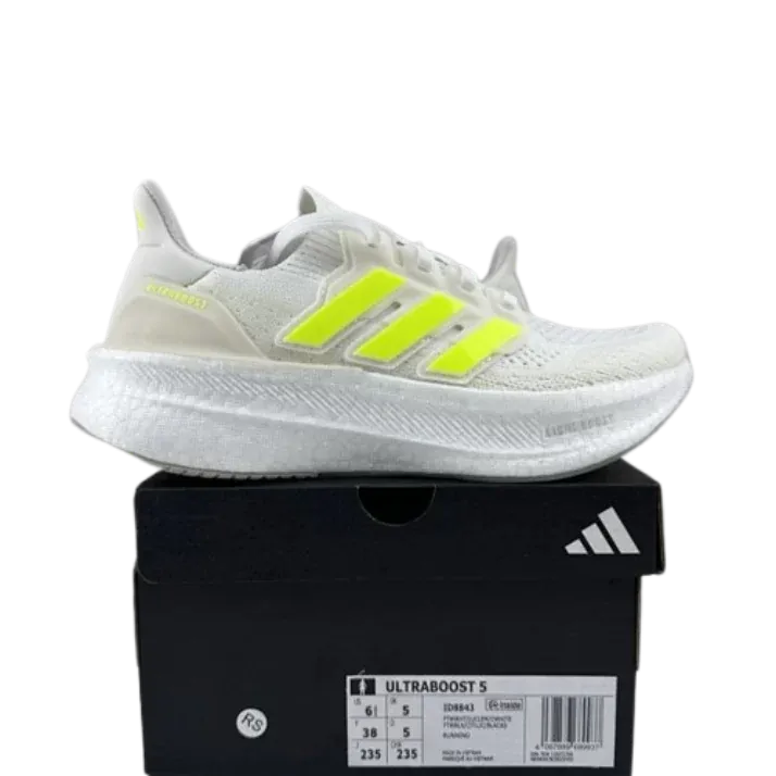 Adidas Ultraboost 5