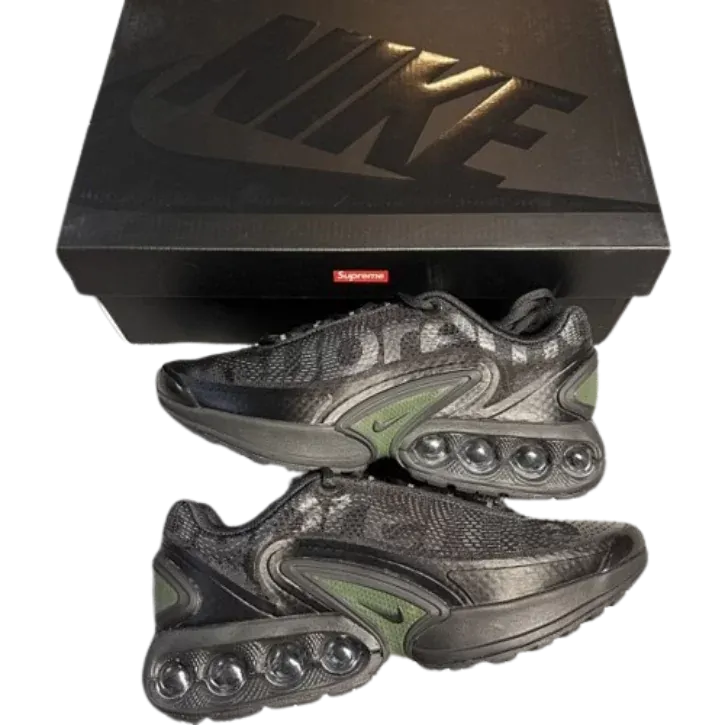 Nike x Supreme Airmax