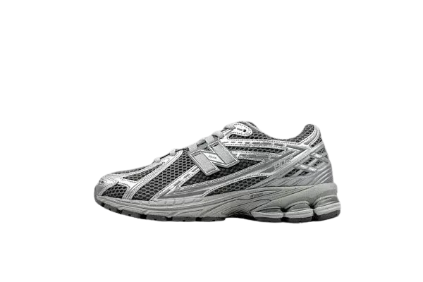 New Balance 1906R Shoes