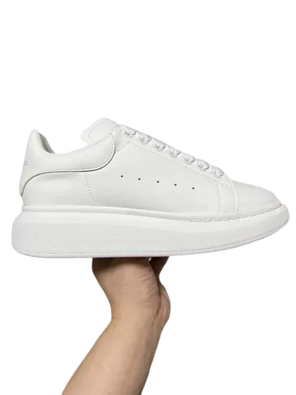 Alexander McQueen (20+ Styles)