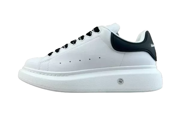 Alexander McQueen (22 styles)